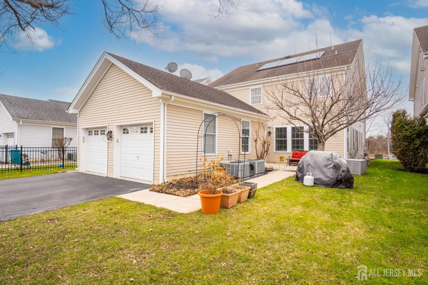 66 Harness Way Chesterfield, NJ 08515 - Photo 48 of 58