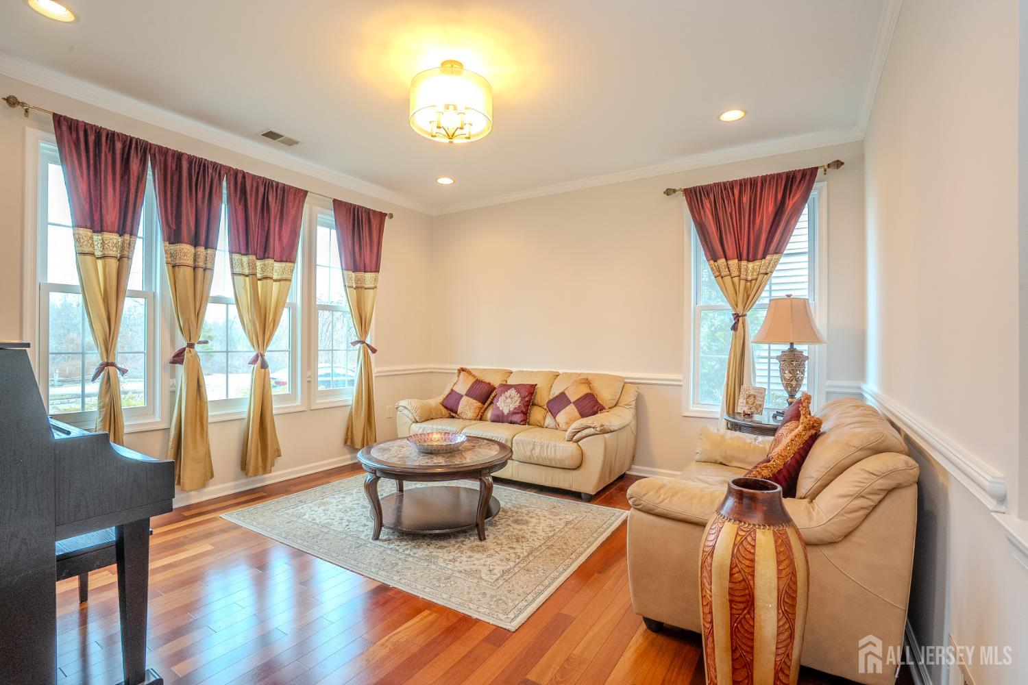 66 Harness Way Chesterfield, NJ 08515 - Photo 9 of 58