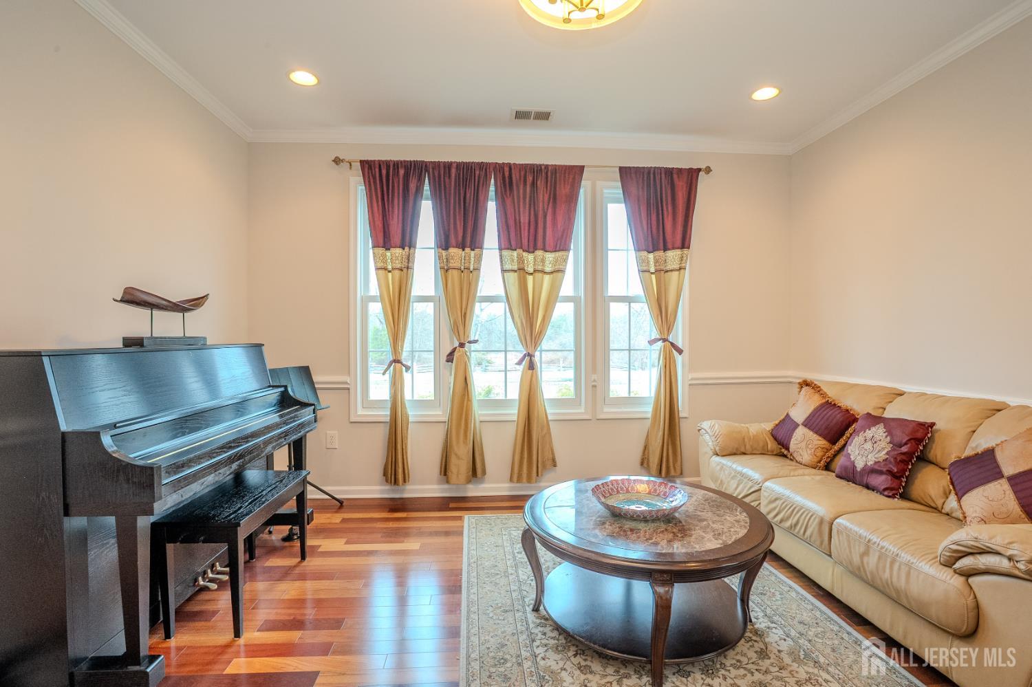 66 Harness Way Chesterfield, NJ 08515 - Photo 10 of 58