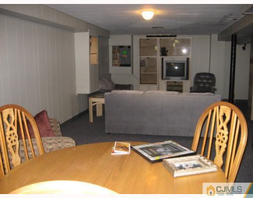13 Sine Road Edison, NJ 08817 - Photo 8 of 10 a living room with furniture