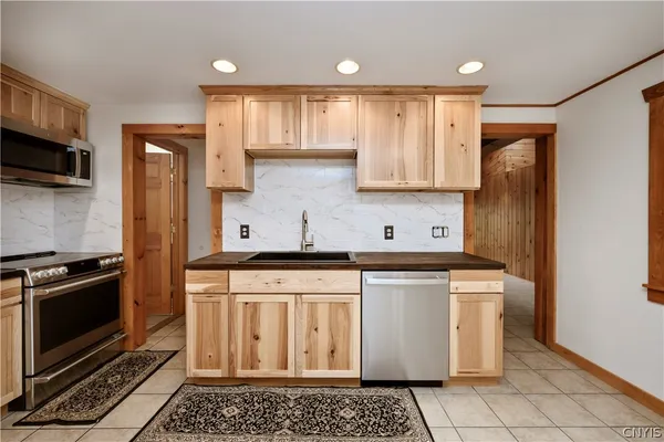 $279,900 | 5533 School Street, Lee, NY 13363