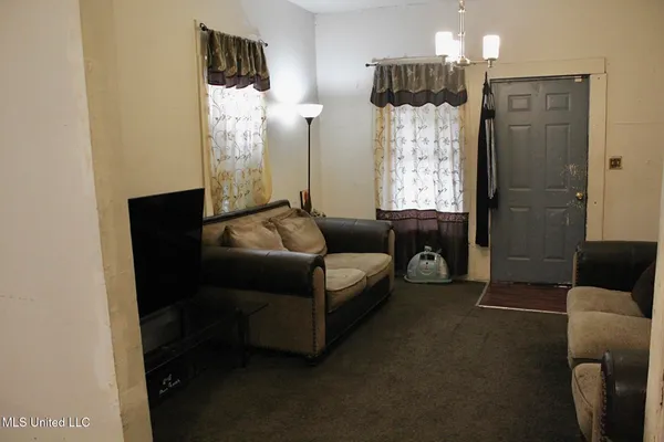 $49,000 | 1215 Rebecca Avenue, Hattiesburg, MS 39401