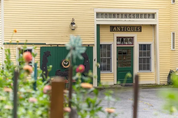 a view of open door of the house