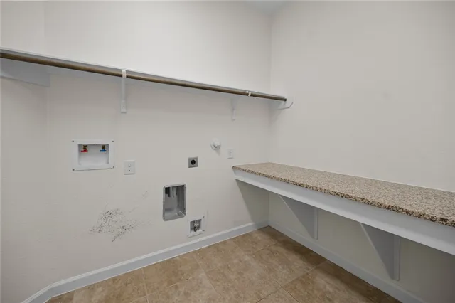 $2,600 | 9430 Jayci Hills Lane, Cypress, TX 77433