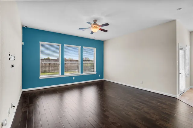 $2,600 | 9430 Jayci Hills Lane, Cypress, TX 77433