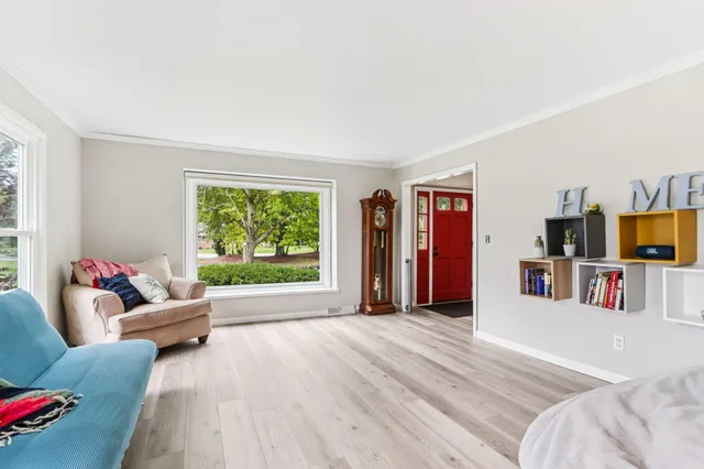 $529,900 | 3 Birchwood Court, Wind Point, WI 53402