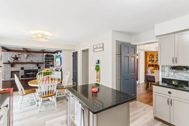 $529,900 | 3 Birchwood Court, Wind Point, WI 53402