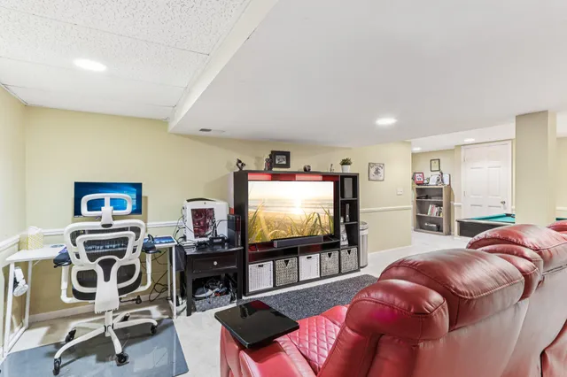 $529,900 | 3 Birchwood Court, Wind Point, WI 53402