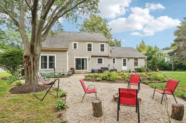 $529,900 | 3 Birchwood Court, Wind Point, WI 53402