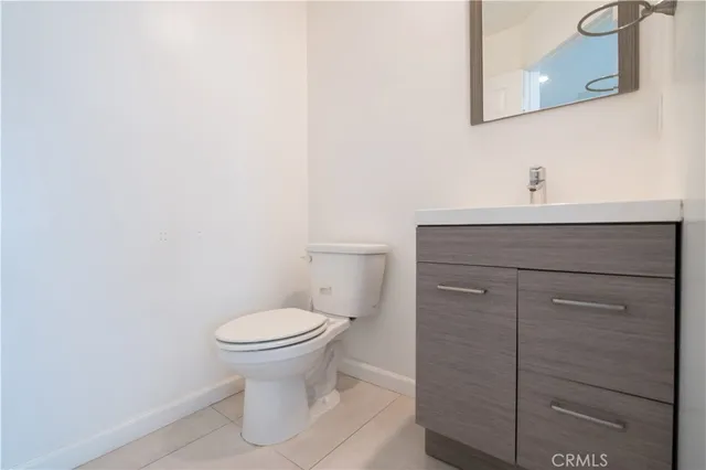 $599,999 | 18347 Saticoy Street, Unit 28, Reseda, CA 91335