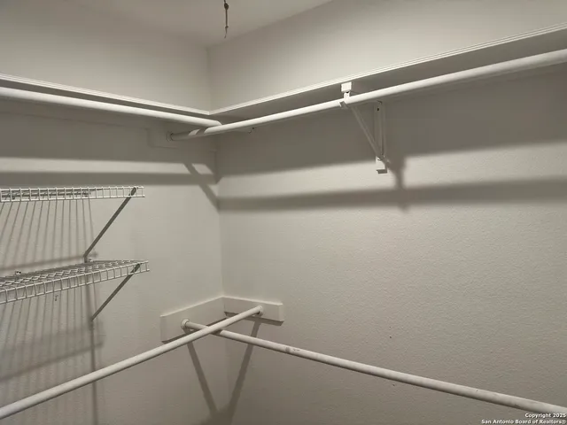 $2,395 | 18135 Summer Knoll, San Antonio, TX 78258