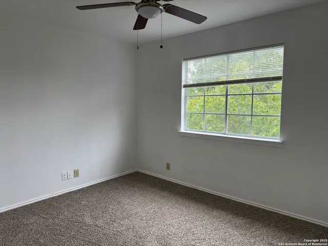 $2,395 | 18135 Summer Knoll, San Antonio, TX 78258