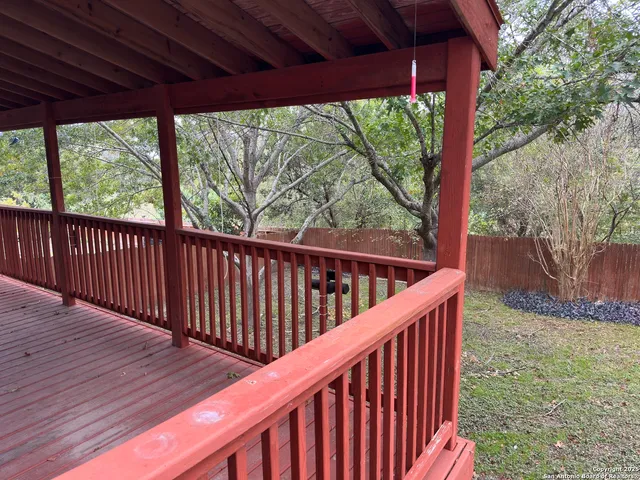 $2,395 | 18135 Summer Knoll, San Antonio, TX 78258