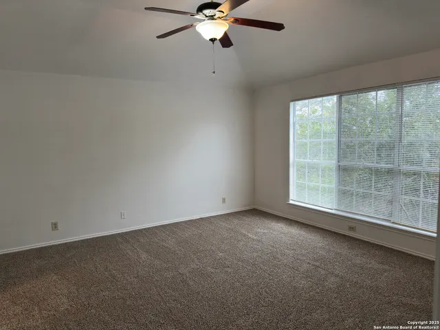 $2,395 | 18135 Summer Knoll, San Antonio, TX 78258