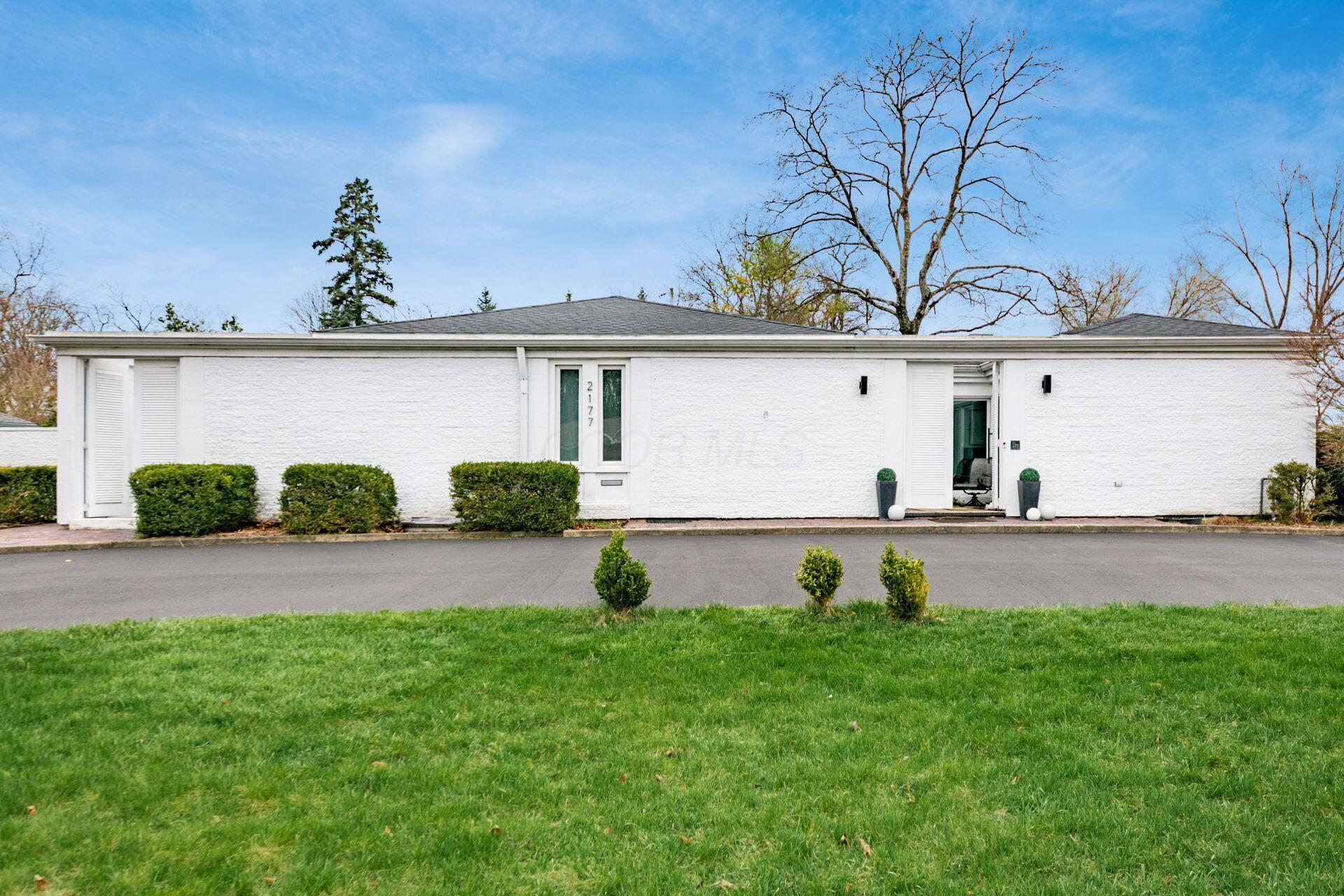 2177 Oakmount Road Columbus, OH 43221 - Photo 14 of 34 003_ee56b_L 2177 Oakmount 002