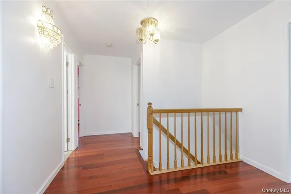 $1,758,000 | 43 Elm Street, Great Neck, NY 11021