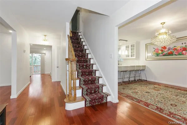 $1,758,000 | 43 Elm Street, Great Neck, NY 11021