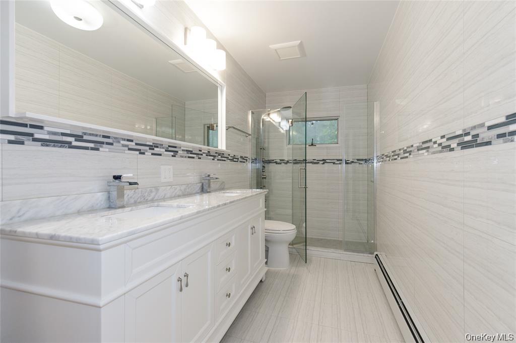 43 Elm Street Great Neck, NY 11021 - Photo 24 of 34