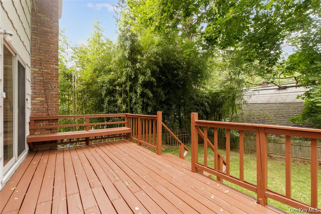 43 Elm Street Great Neck, NY 11021 - Photo 30 of 34