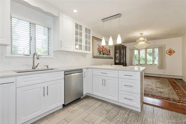 $1,758,000 | 43 Elm Street, Great Neck, NY 11021