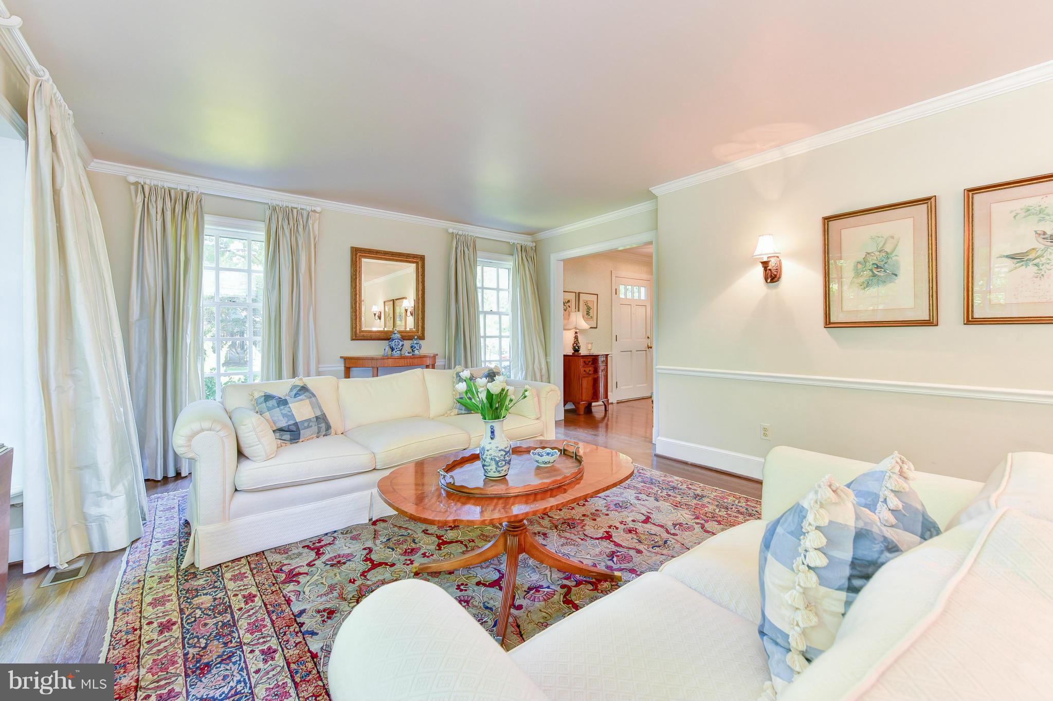7259 Spring Side Way McLean, VA 22101 - Photo 6 of 30 Living Room