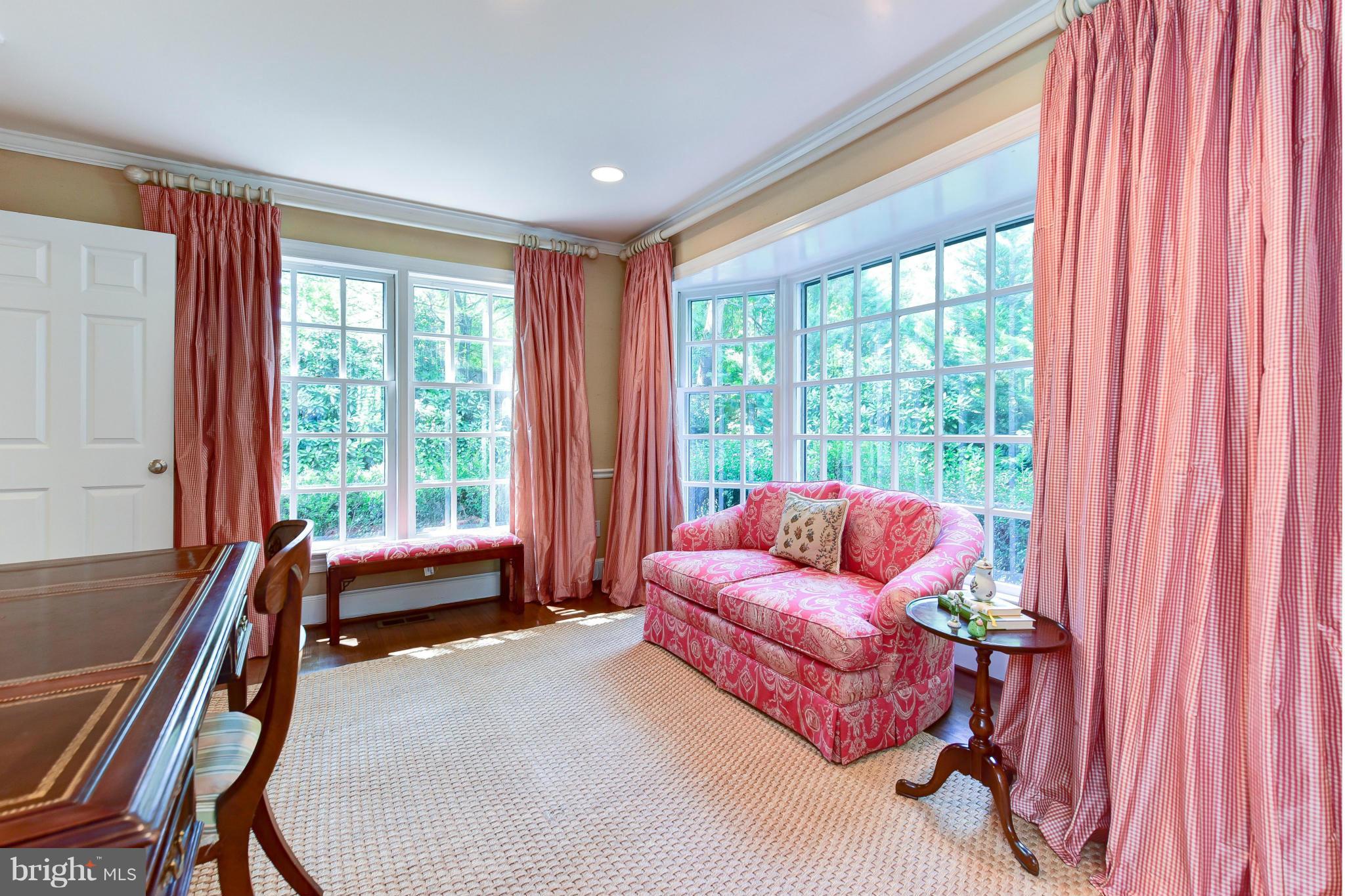 7259 Spring Side Way McLean, VA 22101 - Photo 7 of 30 Interior (General)