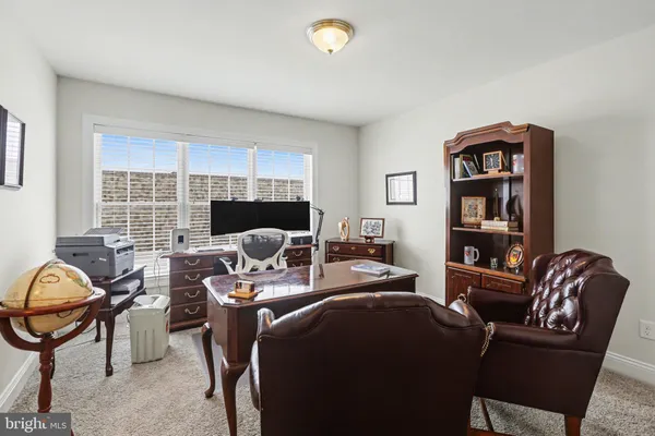$450,000 | 3 Jamestown Square, Mechanicsburg, PA 17050