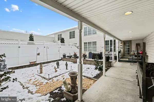 $450,000 | 3 Jamestown Square, Mechanicsburg, PA 17050