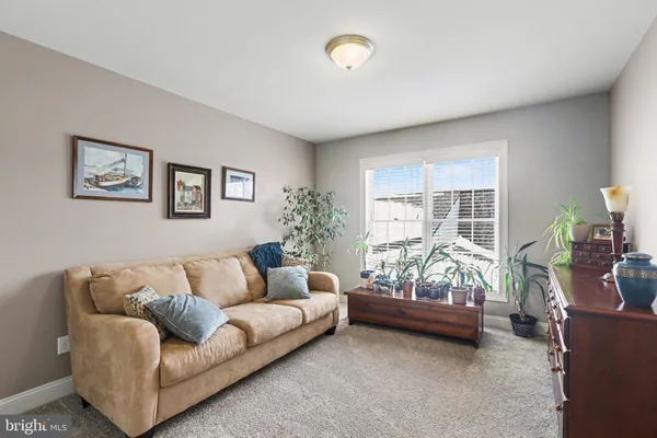 $450,000 | 3 Jamestown Square, Mechanicsburg, PA 17050