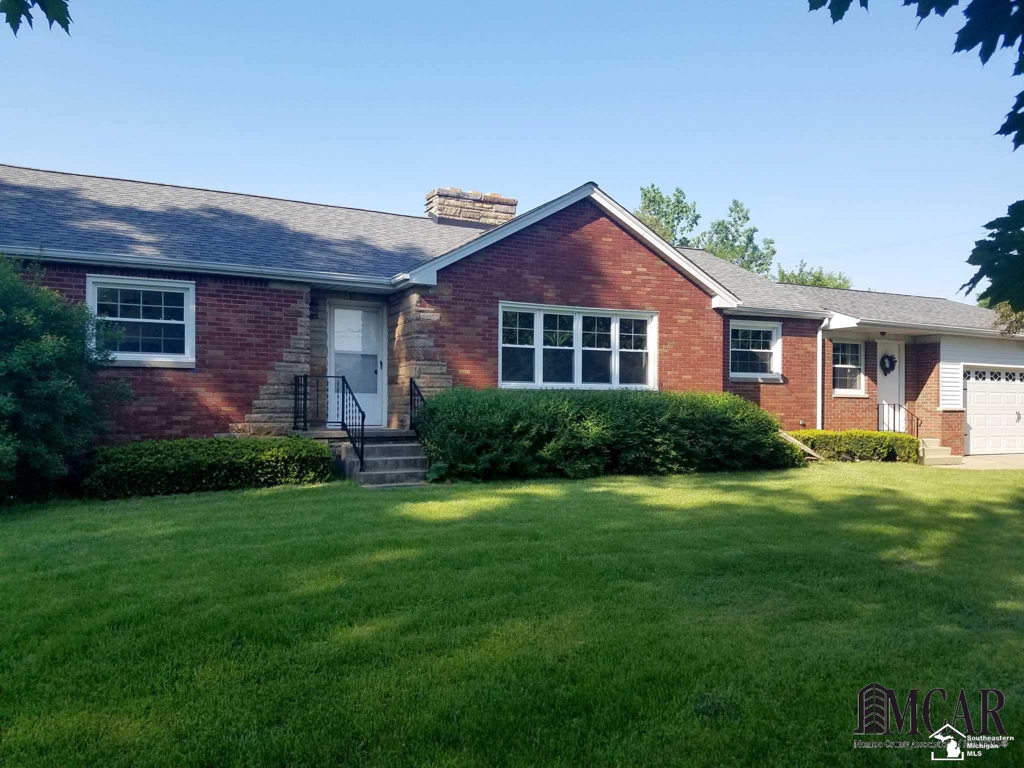 4594 South Custer Road Monroe, MI 48161 - Photo 1 of 22