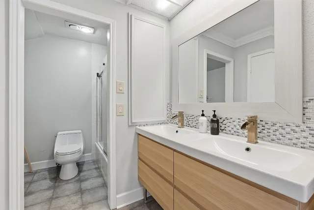 $3,400 | 112 World Of Tennis Square, Lakeway, TX 78738