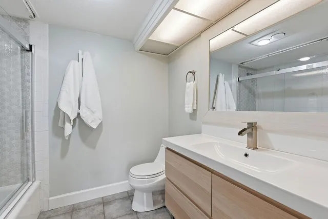 $3,400 | 112 World Of Tennis Square, Lakeway, TX 78738