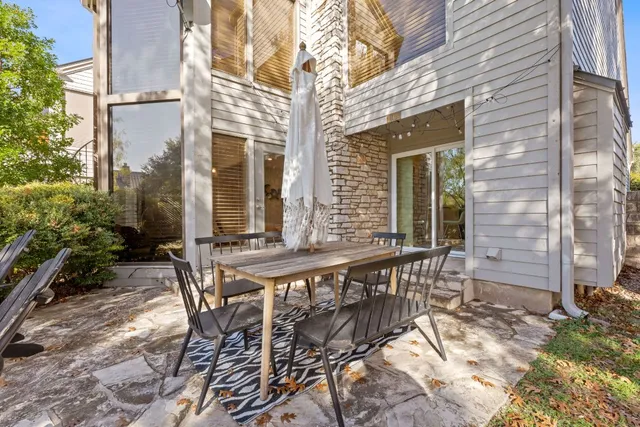 $3,400 | 112 World Of Tennis Square, Lakeway, TX 78738