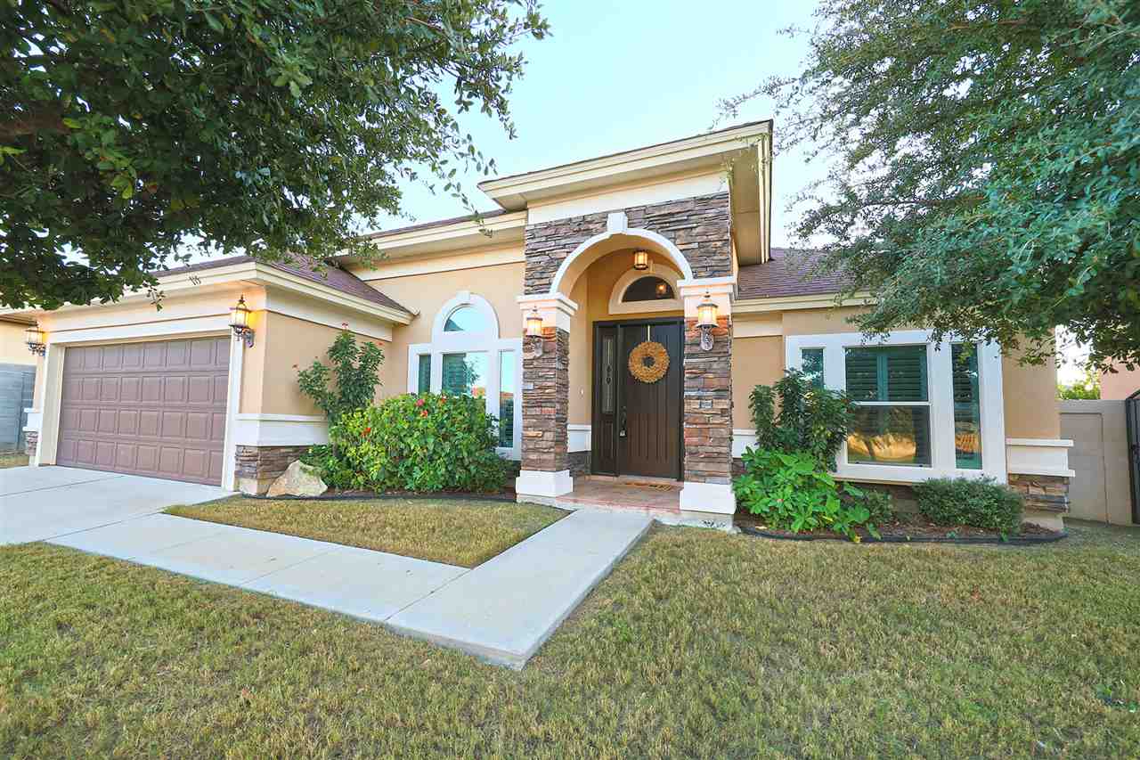 115 Michoacan Loop Laredo, TX 78045 - Photo 1 of 20 Gallery Image 1