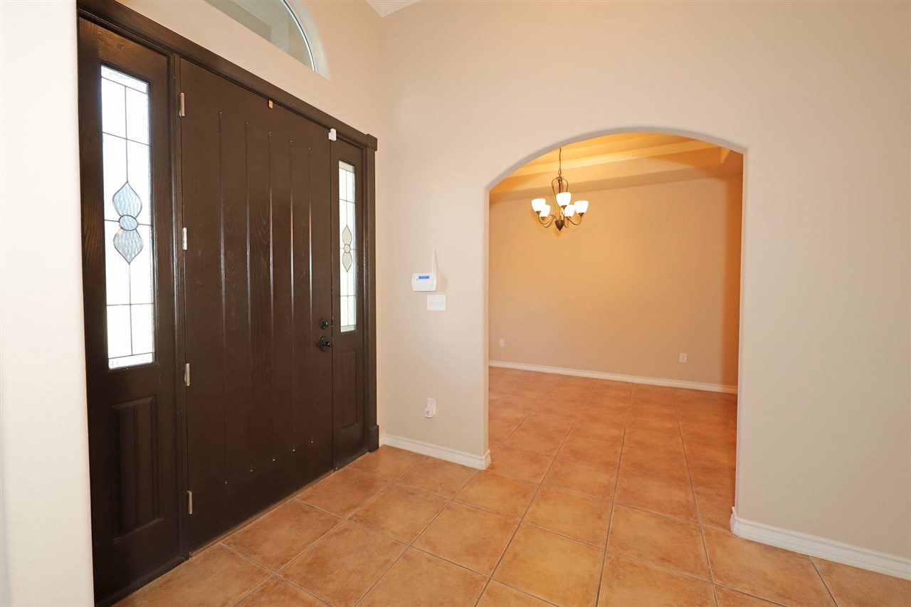 115 Michoacan Loop Laredo, TX 78045 - Photo 3 of 20 Gallery Image 3