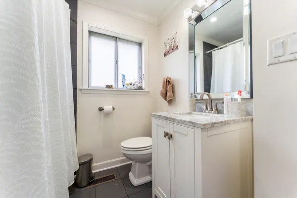 $345,000 | 216 West Jeffery Avenue, Wheeling, IL 60090