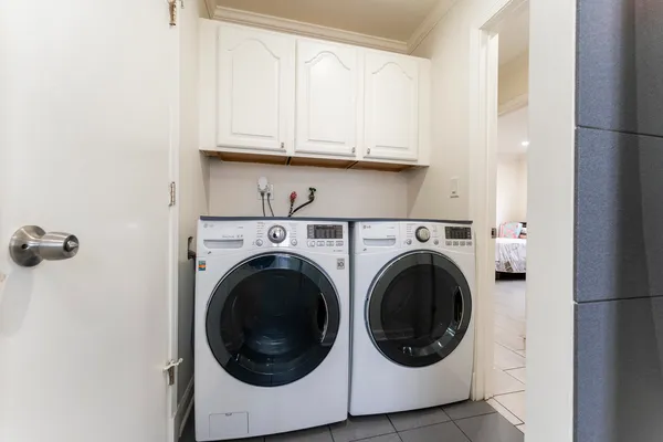 $345,000 | 216 West Jeffery Avenue, Wheeling, IL 60090