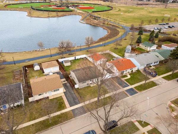 $345,000 | 216 West Jeffery Avenue, Wheeling, IL 60090