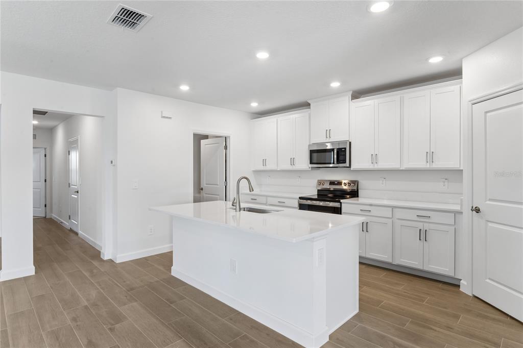 6692 Homebound Way New Port Richey, FL 34653 - Photo 11 of 44