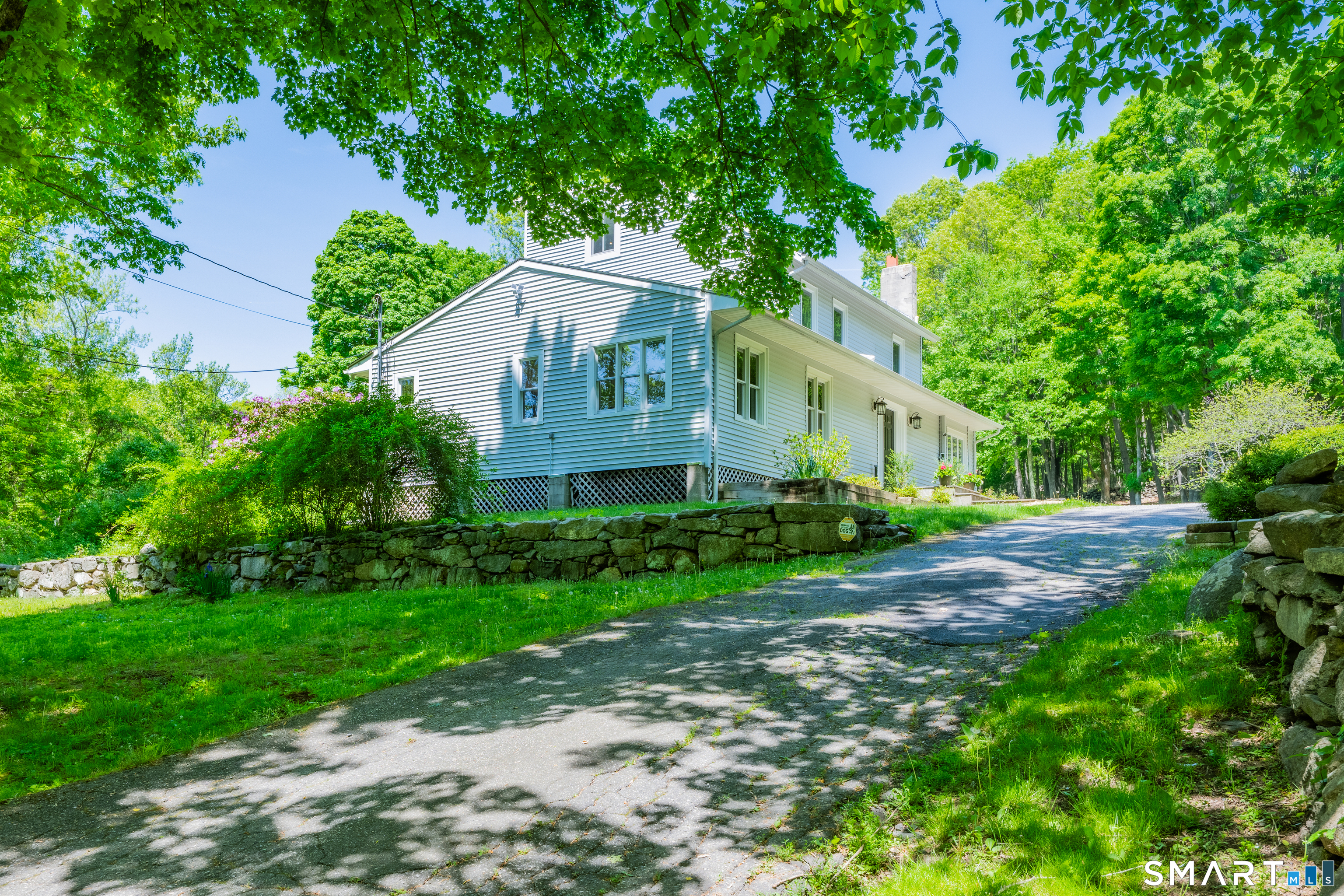 66 Great Ring Road Newtown, CT 06482 - Photo 3 of 40