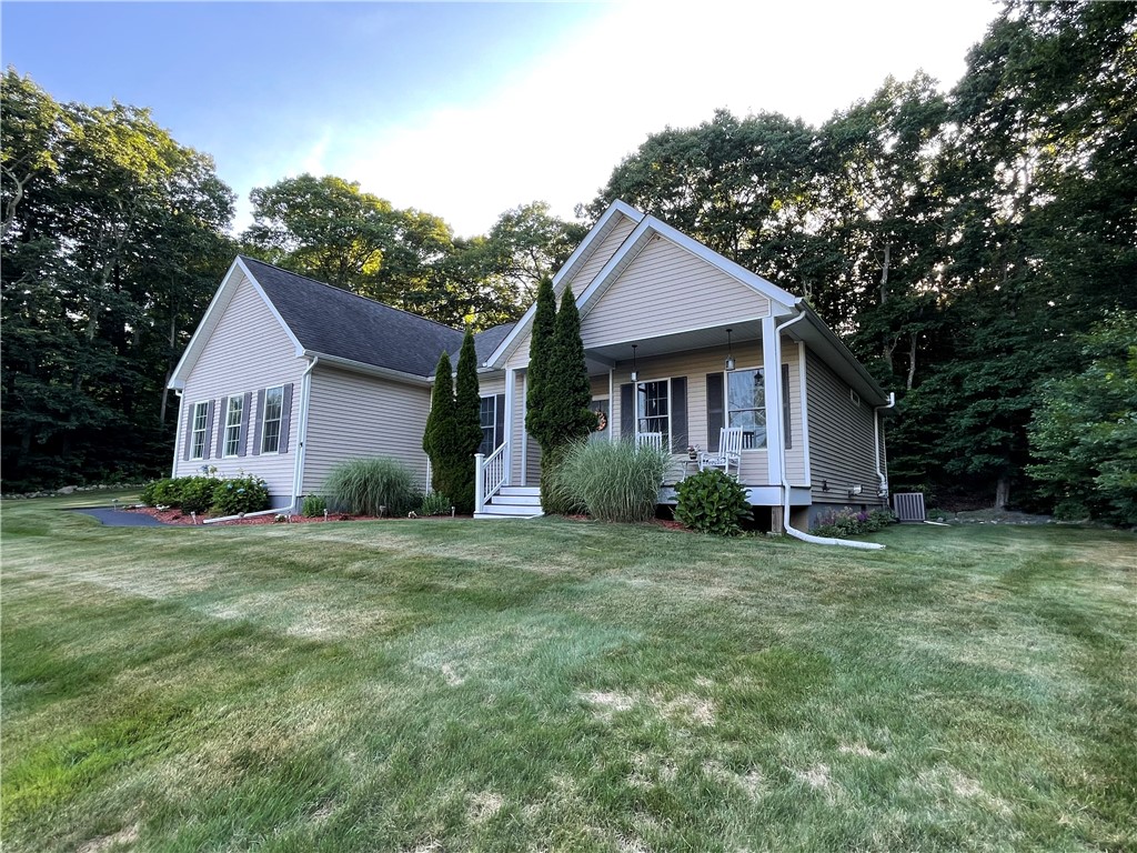 72 Bourque Road Cumberland, RI 02864 - Photo 5 of 43