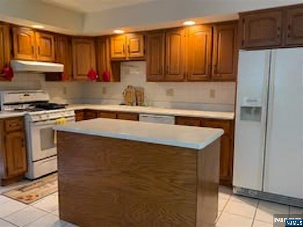 419 Ratzer Road Wayne, NJ 07470 - Photo 22 of 29