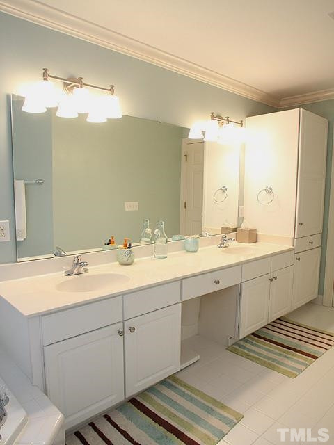 236 Release Circle Raleigh, NC 27615 - Photo 15 of 25 Master Bath/Spa