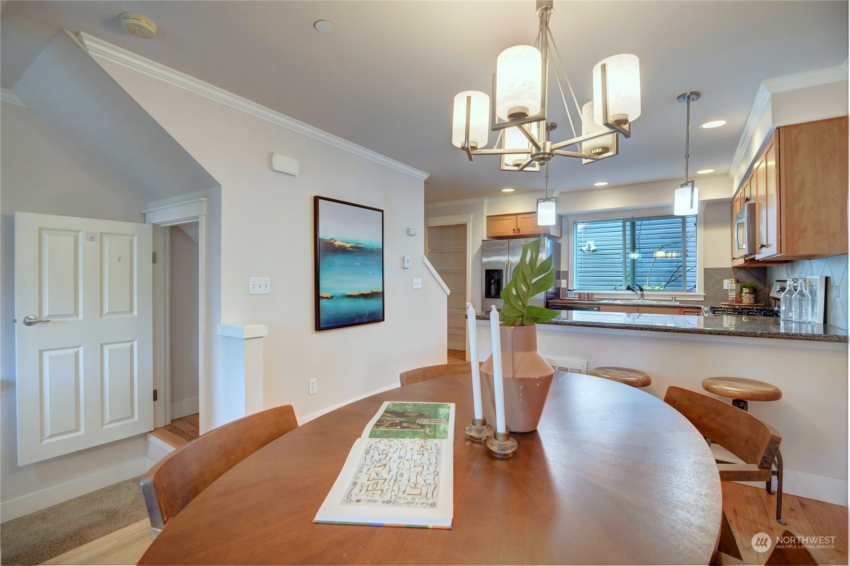 2108 West Ruffner Street Seattle, WA 98199 - Photo 5 of 20 Gallery Image 5