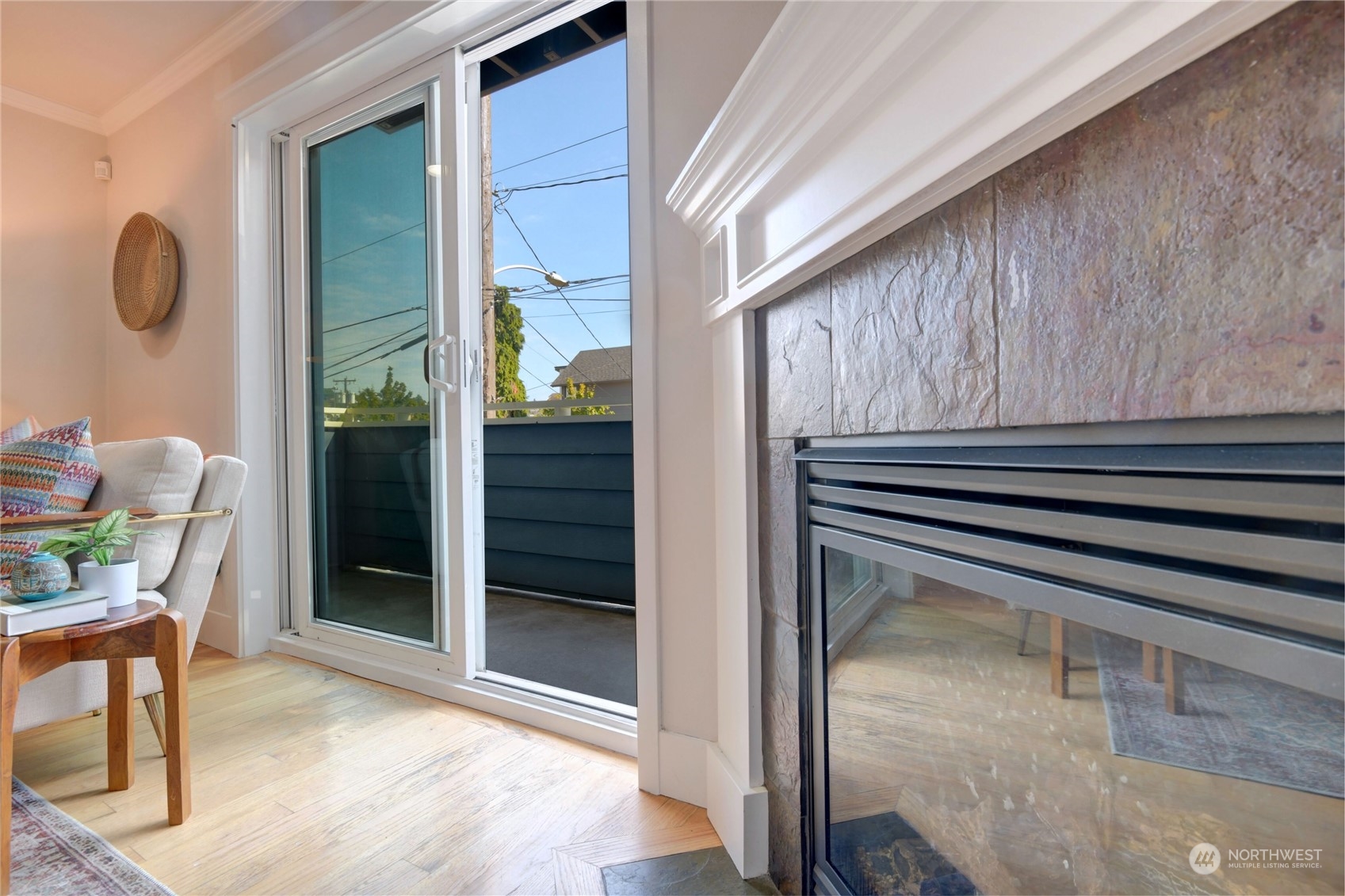 2108 West Ruffner Street Seattle, WA 98199 - Photo 7 of 20 Gallery Image 7