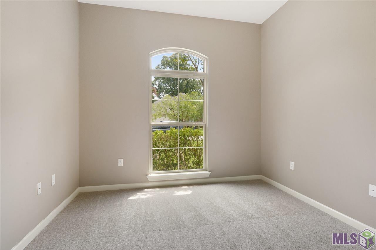 5628 Hidden Ridge Lane Baton Rouge, LA 70816 - Photo 8 of 12