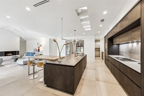 a view of a livingroom with furniture and an entryway
