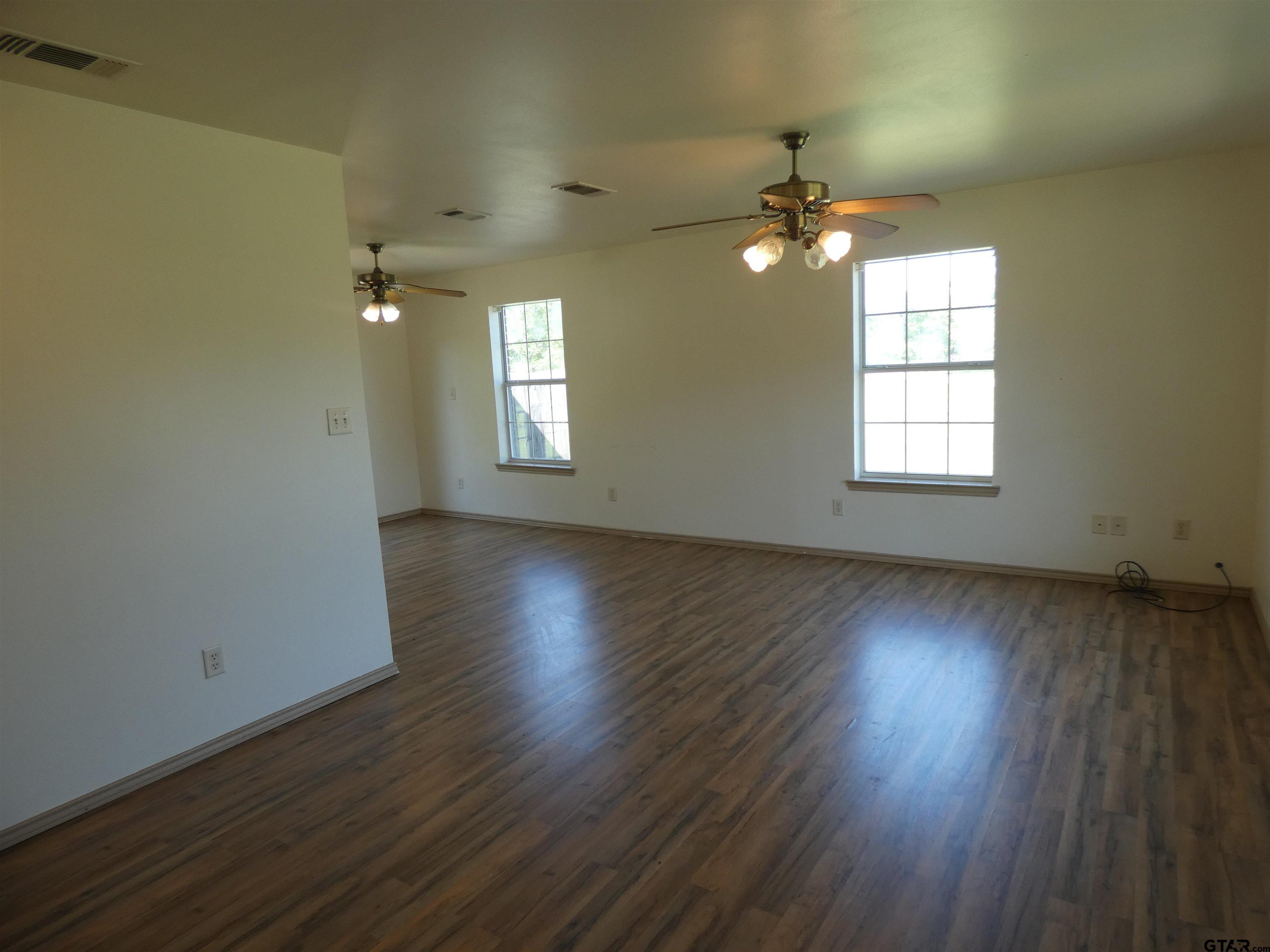 203 Lide Street Talco, TX 75487 - Photo 4 of 19