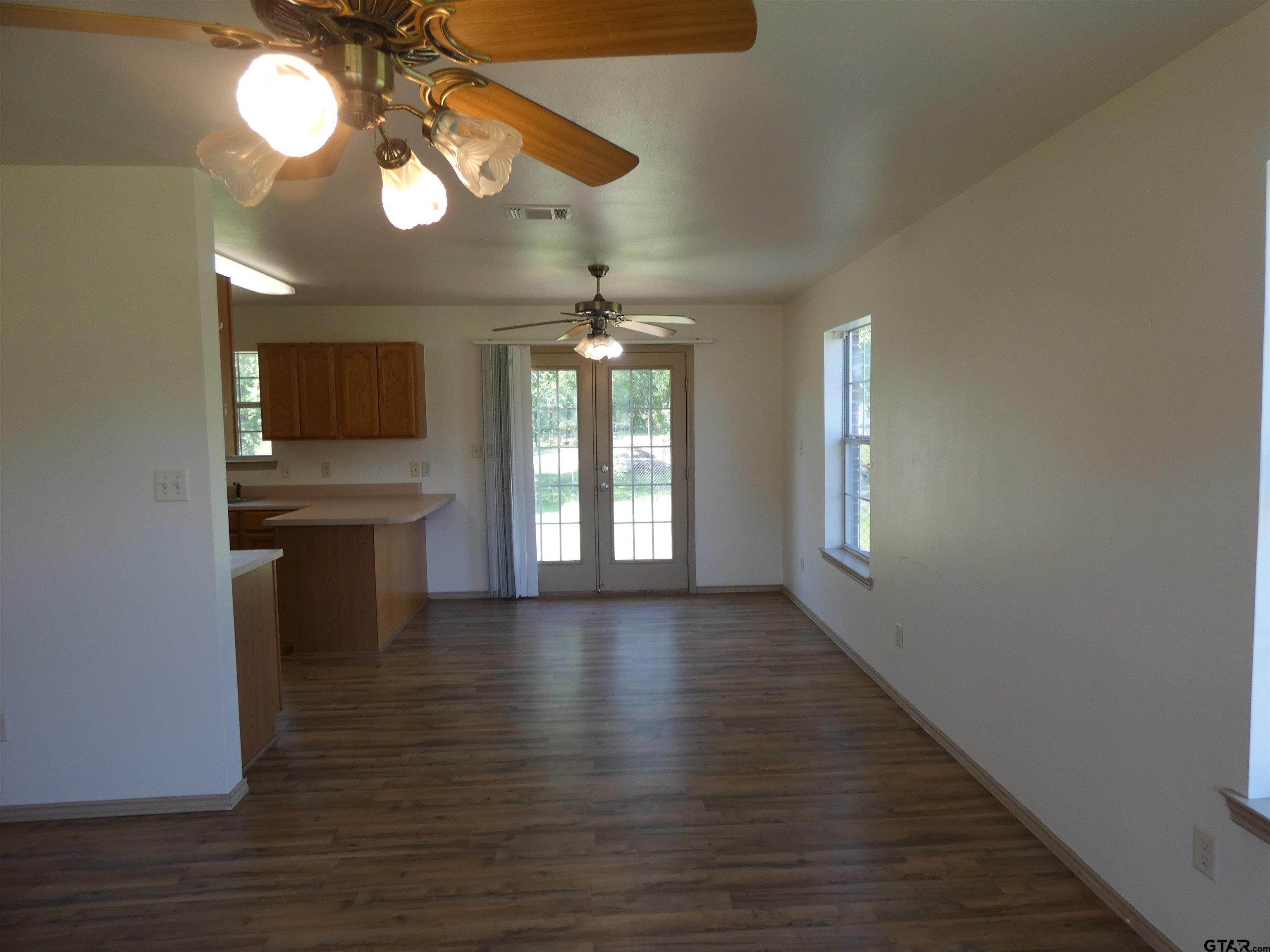 203 Lide Street Talco, TX 75487 - Photo 5 of 19