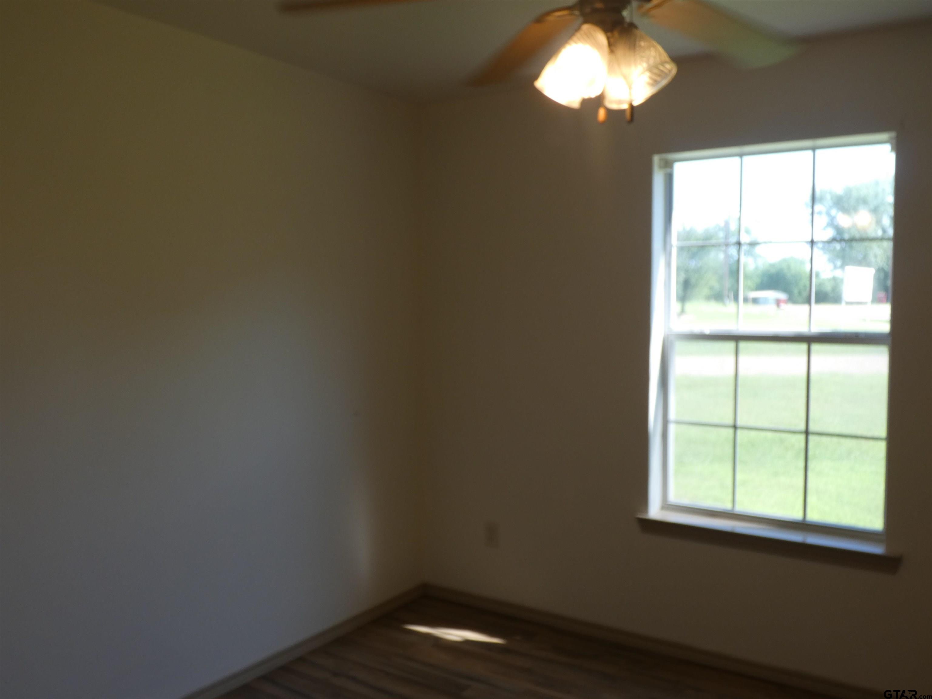 203 Lide Street Talco, TX 75487 - Photo 9 of 19
